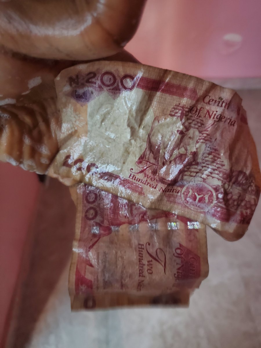 kingS51251's tweet photo. Try dey forget money for clothes to save you on raining days. Afternoon food don sure for me like this 😂 https://t.co/mfJbPsp6bC