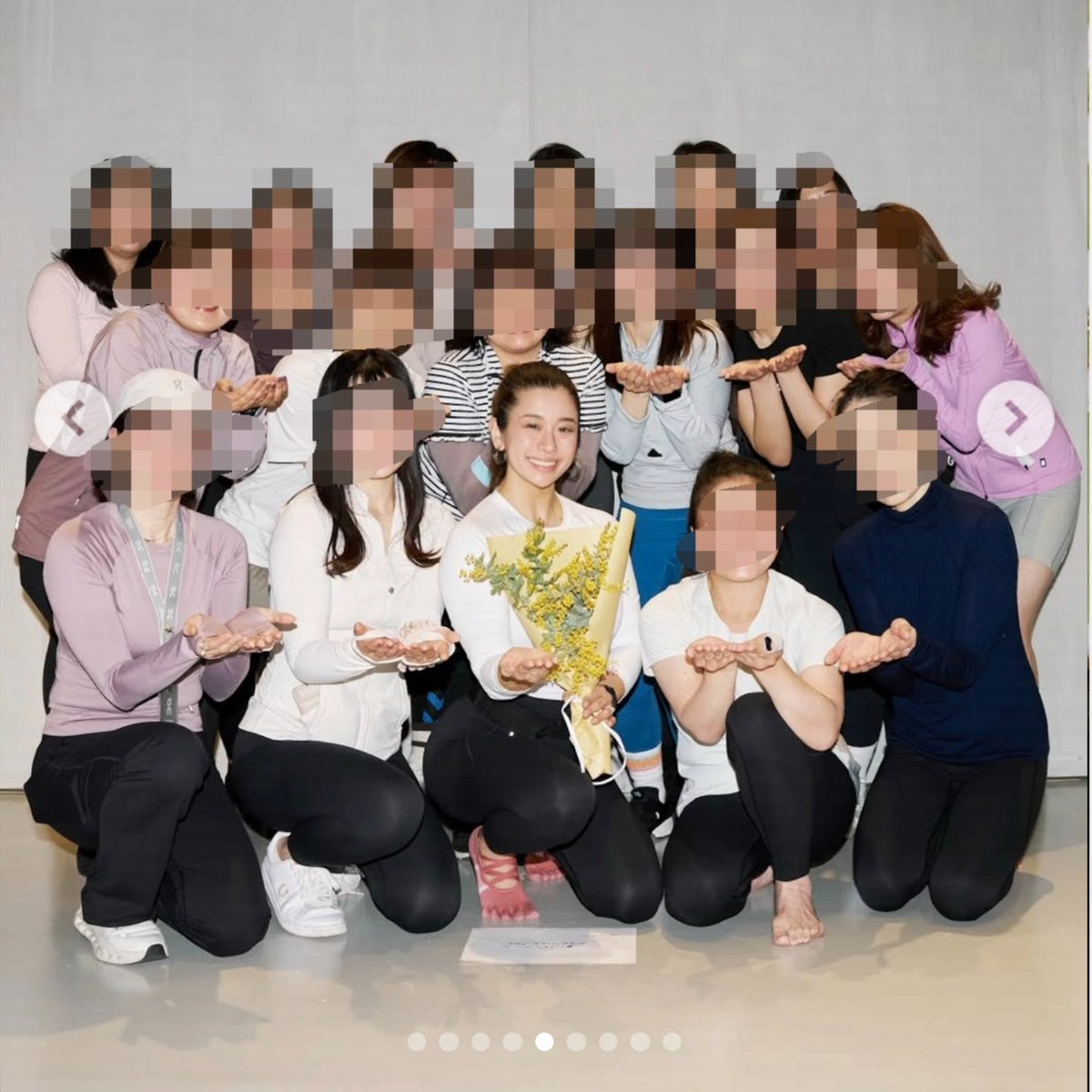 mibare_bcs's tweet photo. 【特報】
ガチ帰国子女🇺🇲の美人ピラティストレーナーさん💃、20歳当時の過ちがネットから発掘されてしまう。 https://t.co/MkbVgsHbtp