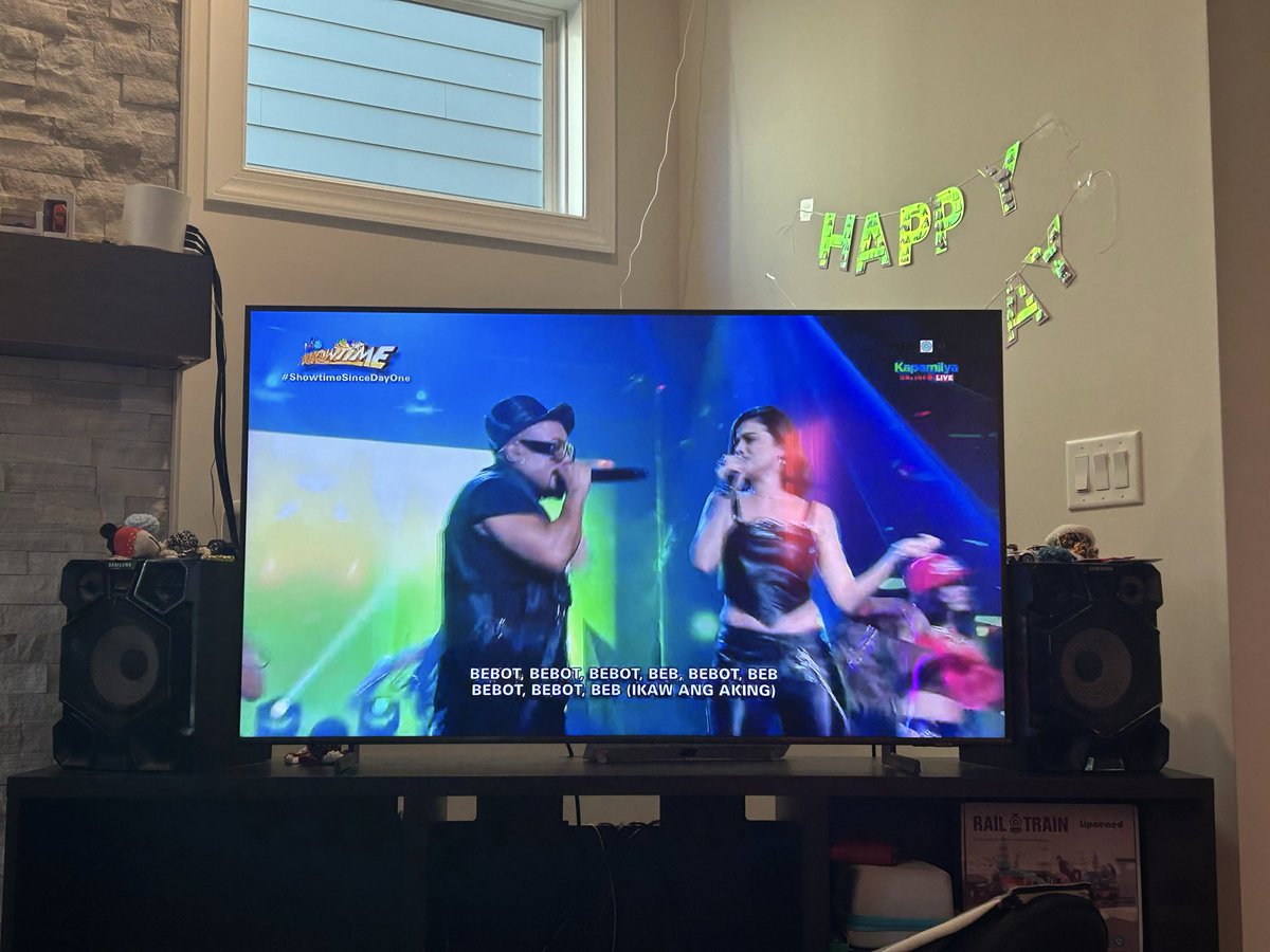 MrsWetti's tweet photo. Watching @itsShowtimeNa and sobrang bebot mo @annecurtissmith π€£ππ― Welcome back #ShowtimeSinceDayOne π₯° https://t.co/4619LNRKbb