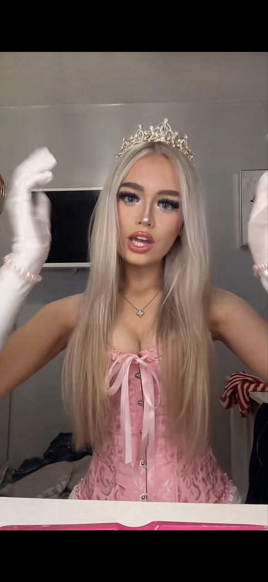 Ukirls18's tweet photo. Aoife #chav #irl #IRLs #teen #eightteen https://t.co/OvsXRap9DT
