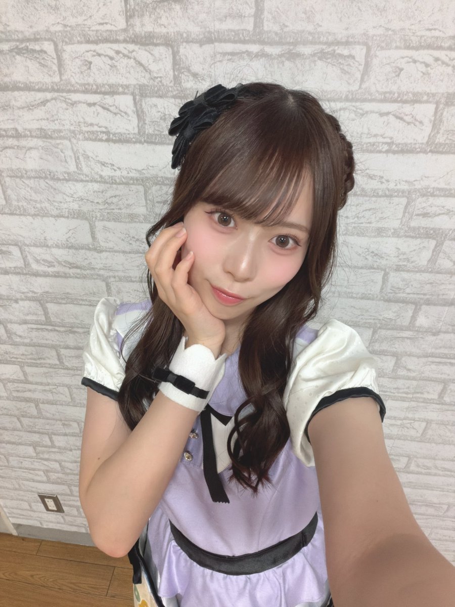 yayoko_845_48's tweet photo. #ここにだって天使はいる公演

今日もペンライトやコール届いてましたよ~♡
ありがとうございました！

ポーの一族のメリーベルヘア
したのでお上品に踊りましたよ🩰 https://t.co/O9Is2mkDQs