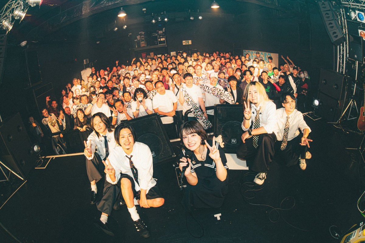 shallm_lia's tweet photo. 「shallm EP TOUR “ANTI AFTER SCHOOL”」
📍愛知・名古屋ell.FITS ALL

あざした！！！！！

ツアー２日目！めちゃくちゃ楽しかった！
名古屋では初のワンマンでした！
初日とは違う曲で滾ったりして、名古屋ならではの夜になりました🎸ツアーって面白いな

また会おうね！！名古屋大好き❤️‍🔥

#AAS https://t.co/yuIPP9iDhs
