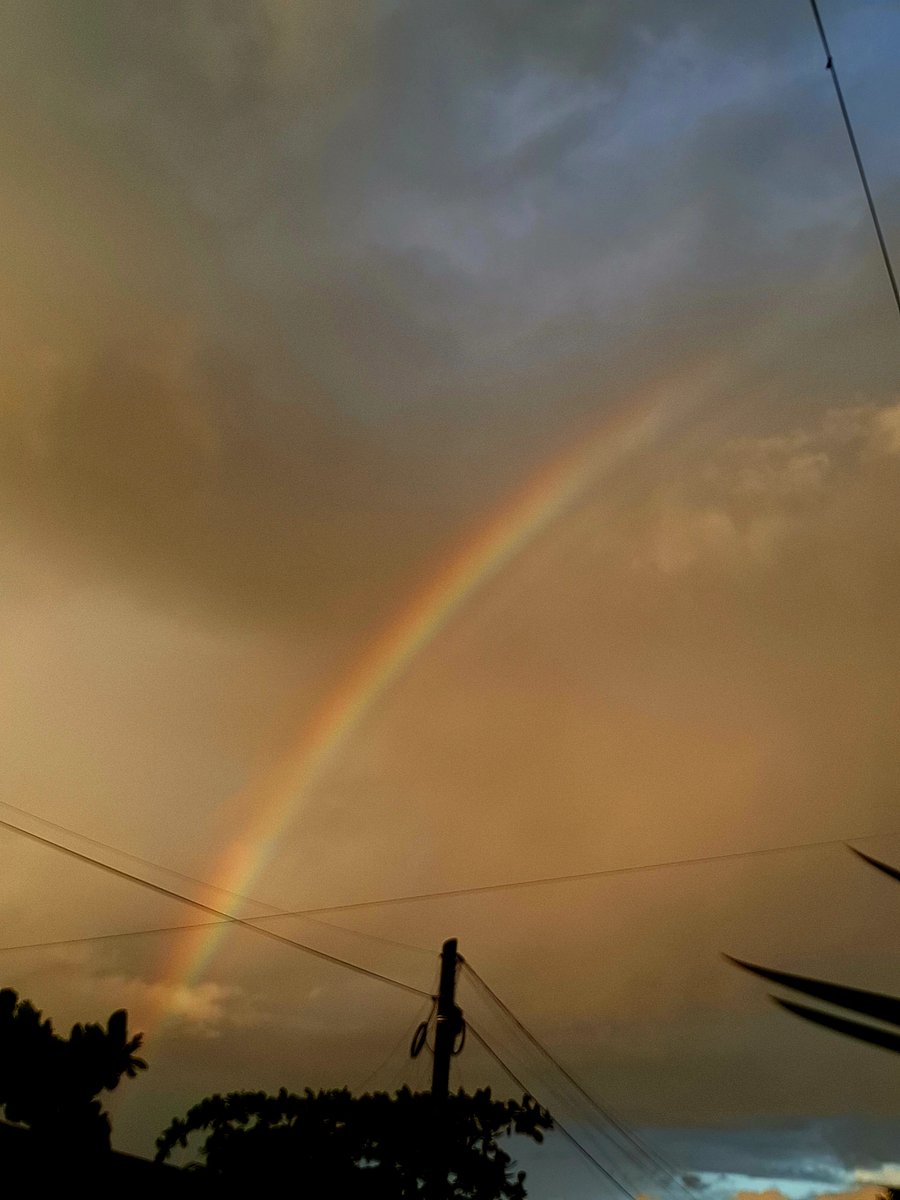 eibi33's tweet photo. Después de la lluvia el arcoiris https://t.co/4FrtzIWzAv