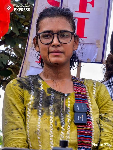 rahulpassi's tweet photo. My inspiration                   Your inspiration https://t.co/XKdoH0YIQv