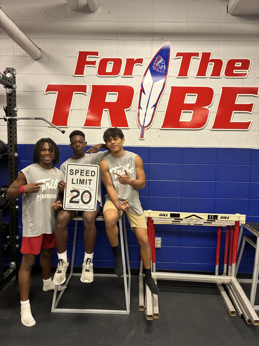 C_Chap_SC's tweet photo. Fast Freshman 💨
@MCentral_FB 
#ForTheTRIBE https://t.co/JA2VeOhYh9