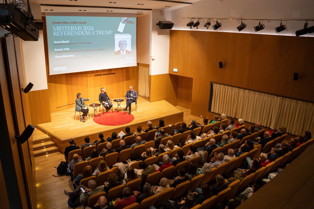 AteneuBCN's tweet photo. 🇺🇸 Ahir vam parlar de les midterms als Estats Units i com d'importants son per a Trump

🗣️ Ens van acompanyar Xesco Reverter, Anna Bosch i Xavier Vilà

👉 Gràcies a tothom per venir a debatre amb nosaltres! https://t.co/8nsPwBg9yt
