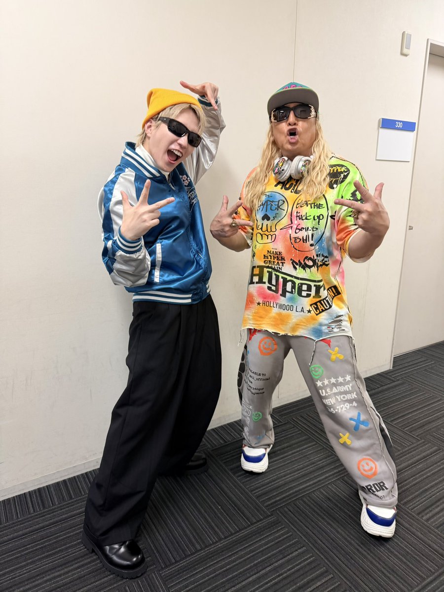 DJKOO_official's tweet photo. #ナゾトレMAXXX 
遂に共演 DJ OKOO × DJ KOO！！
収録終わり念願のツーショット！！
めっちゃ楽しい収録でした！！
ありがとう DO DANCE！！

是非！YouTubeにも参加させてください

そして！！
なにわ男子 新曲「Moonlit」最KOOです！

#なにわ男子 
#西畑大吾 
#DJKOO https://t.co/OCf4VLWqdp