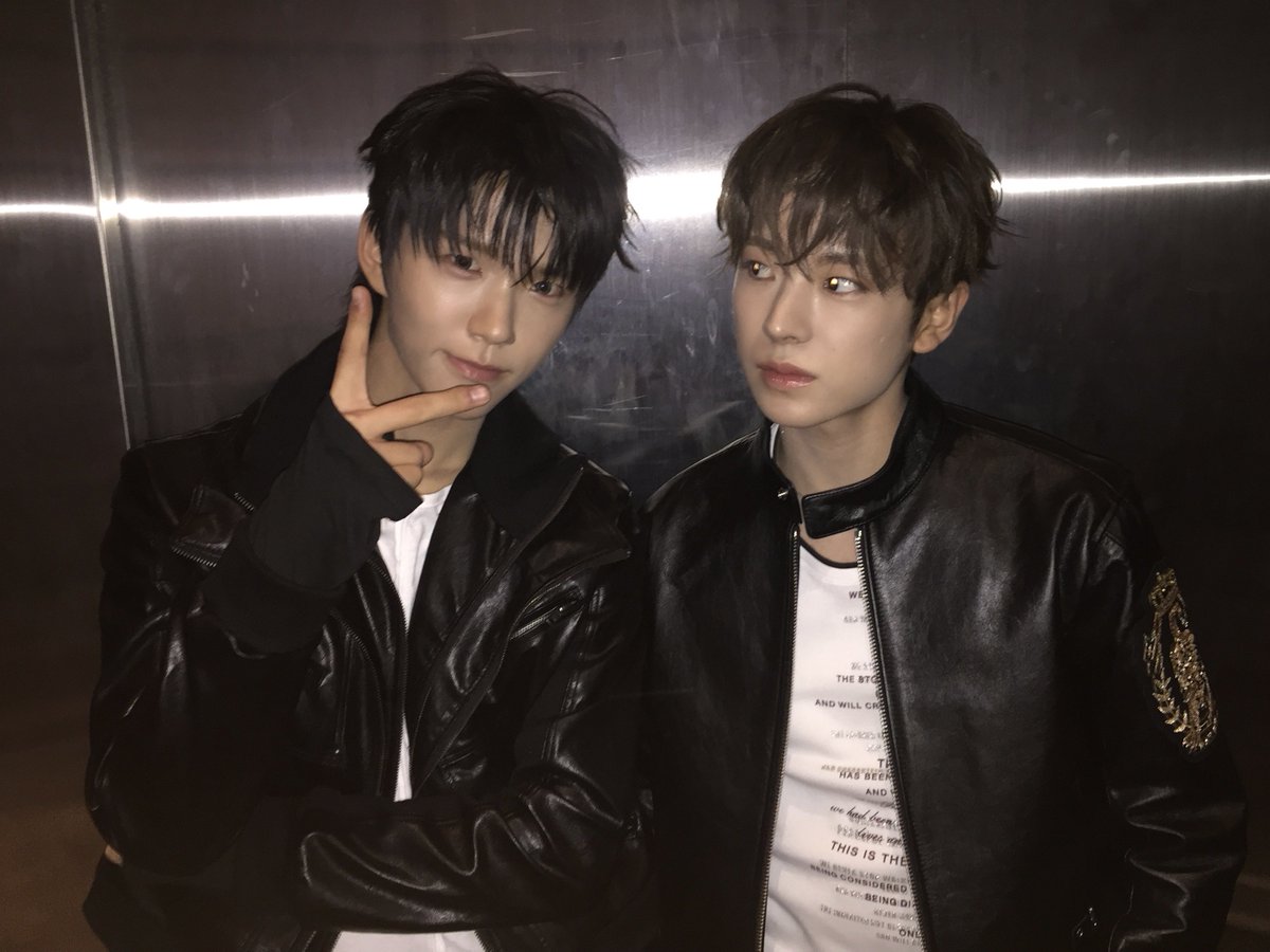 ydarchive666's tweet photo. 261022 

𝖎 𝖘𝖕𝖞 ✮ ✮ ✮ https://t.co/s2rWc8hzrh
