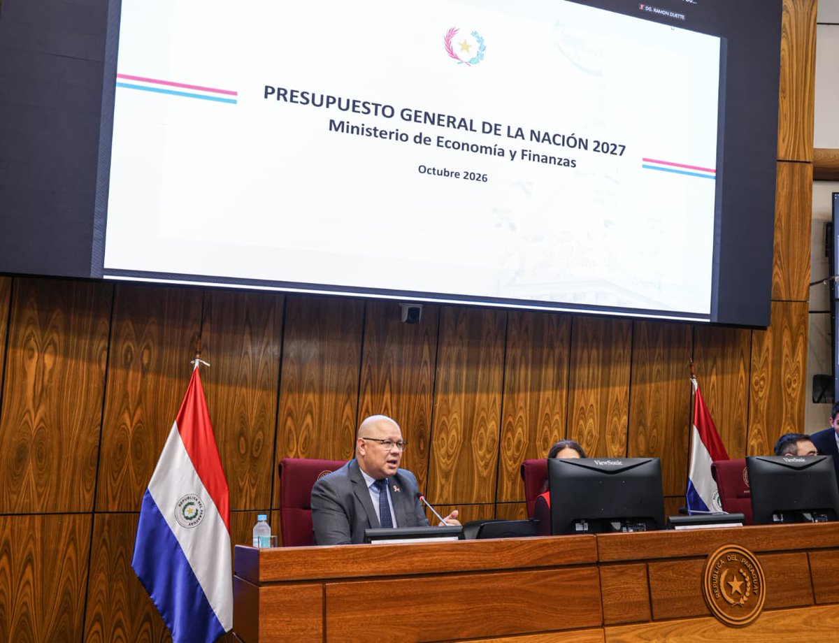 MEF_Paraguay's tweet photo. @osclov @IPParaguay @rnpy920am @ParaguayTVHD @nanduti @AM_1080 @SomosGEN @ABCDigital @UltimaHoracom @Unicanal @TribunaParaguay En cuanto al avance del Plan de Ordenamiento Urbano y Territorial #POUT, el ministro @osclov explicó que ya se cuenta con 80 Municipios asistidos, 49 con plan aprobado y 17 pendientes de aprobación por parte de las Juntas Municipales. https://t.co/XQxUkgHFFj