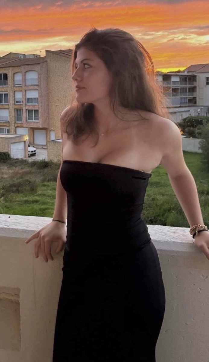 chayaloverr's tweet photo. Hey BBCs.
My gf and I have been together for 3 years and i want to see her blacked
DM if u could do that. https://t.co/MeVE7Nn9cG