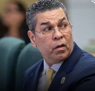 Alan_Britto_'s tweet photo. Hilo 🧵 2 ¿Sabía el mal llamado “Zar Energía” Josué Colón, las @alianzaspr, la #3PPO o la @AEEONLINE de la existencia de esa cláusula contractual y nunca la activaron? ¿Quién se beneficia por debajo de la mesa por la quema de diésel? Maldita sea. Esto es un atropello constante. https://t.co/0XlQeCv1vm