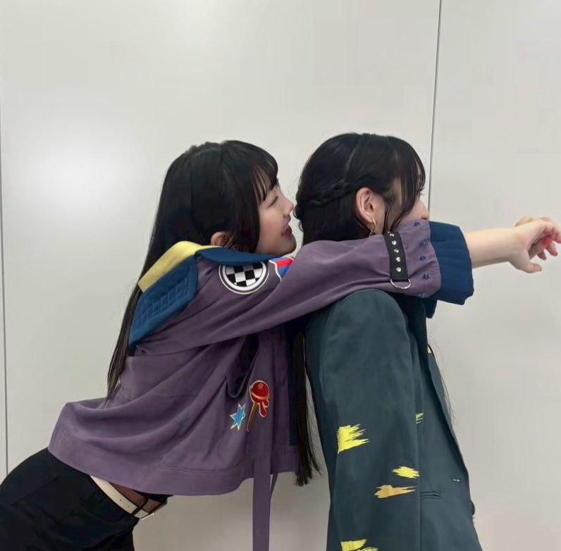 May_o_o_T's tweet photo. 団ログだぁぁあ✌️
今回の本番前、めっちゃお腹痛くなっちゃって
桜花ちゃんとソルティ先生がいたいいたいのとんでけしてくれました！治った！

会場広くて走り回るの楽しかったです！🐕🎶

〈リハ秘話〉
ホーミー・タイッ！！のキック、リハで一回もやってないのに、本番はカメラさんが信じてあんなかっこいい演出をしてくれました🥺✨
成功してよかった！これからも蹴り飛ばします！
#バンドリ #家団