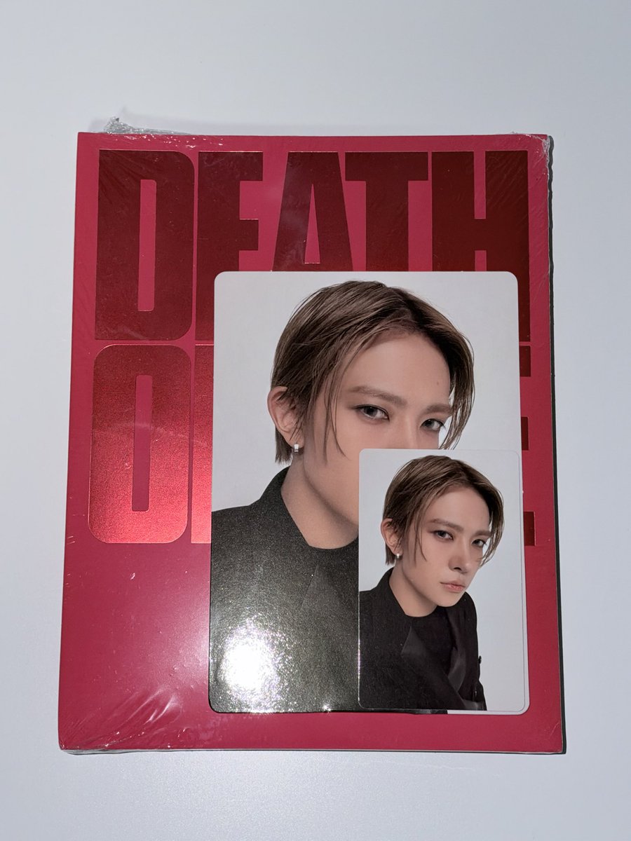 d3arhsjw's tweet photo. ⌞ wts | พร้อมส่ง ⌝ ⊹ ࣪ ˖
٠࣪⭑ EVAN 1st mini album Death of me

Photobook (Explosion ver.) 
 ꩜｡ 360 ᴛʜʙ 

(เบเน weverse)

❕บั้มเต็มไม่แกะ
❕ꜱʜɪᴘᴘɪɴɢ ɪɴᴄʟᴜᴅᴇᴅ
๋࣭⭑ Dm or mention ♪
#ตลาดนัดenhypen #ตลาดนัดevan https://t.co/Oq0mBIc8zp