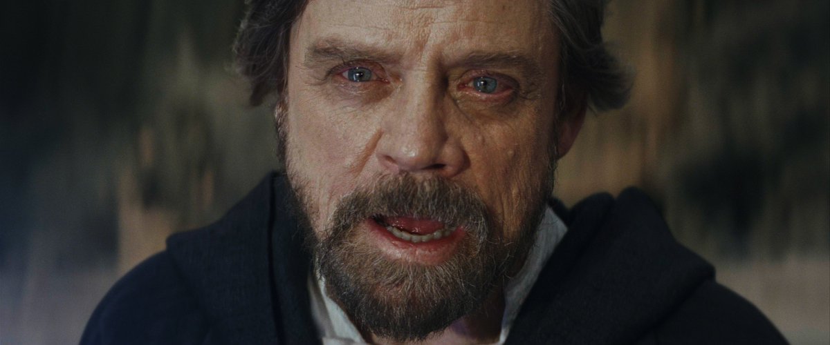 SWshotbyshot's tweet photo. Star Wars: The Last Jedi - shot 2571 https://t.co/UFT47oVc23