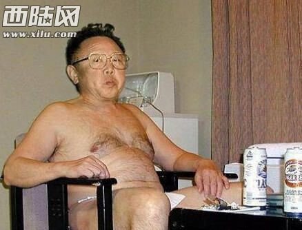 duyuming369's tweet photo. @djfjfidjdkddjbd 为什么不折中一下去北朝鲜？你看朝鲜网友都没意见也没人反驳，就这么定了 https://t.co/qwRezPnXl8