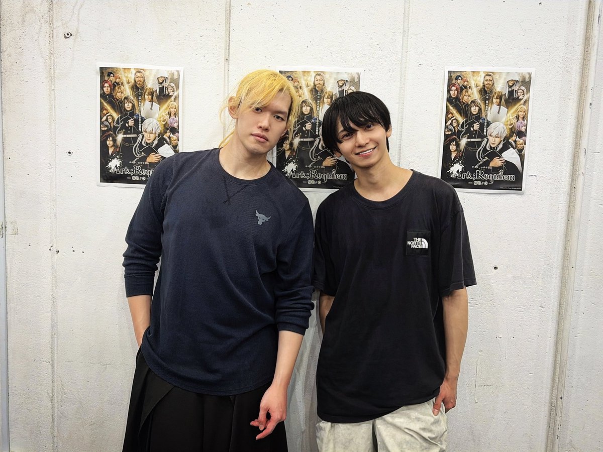 actors_battle's tweet photo. 舞台『アーク・レクイエム〜黎明ノ章〜』

本日はルヴァルド×ツイハーク周りの殺陣渡しでした⚔️
グラド帝国軍大将と中将の殺陣シーンは圧巻ですね…！
2人の"生き様"を是非お楽しみに！！

【チケット一般販売】
https://t.co/lB5zVgrea4

【公式HP】
https://t.co/EXj8mXl2AQ

#舞台アークレクイエム https://t.co/2txYQhOT94