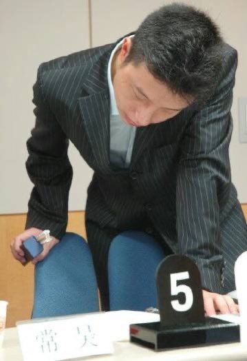 Baduk1i's tweet photo. 어떻게 양아치가 바둑기사일수가 잇는거임? https://t.co/uxvaBjDi5z