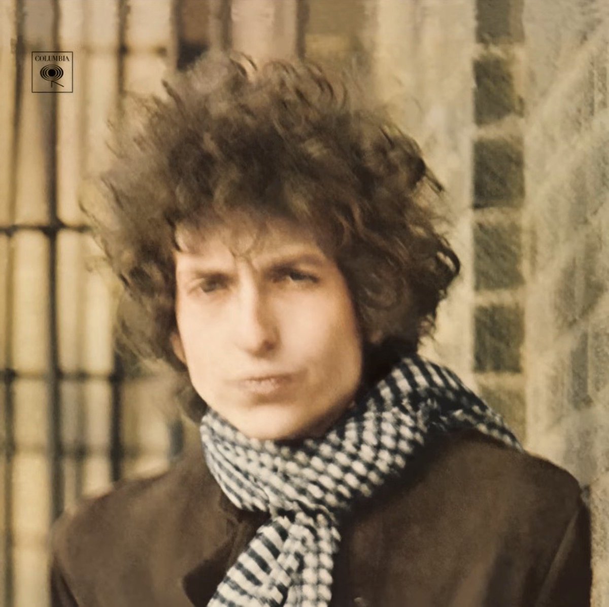 sisterRay66's tweet photo. @parabol_man @savemylove4u you could have picked a time period where bob dylan wasnt on the craziest run in the world https://t.co/hXSRyKr8B1