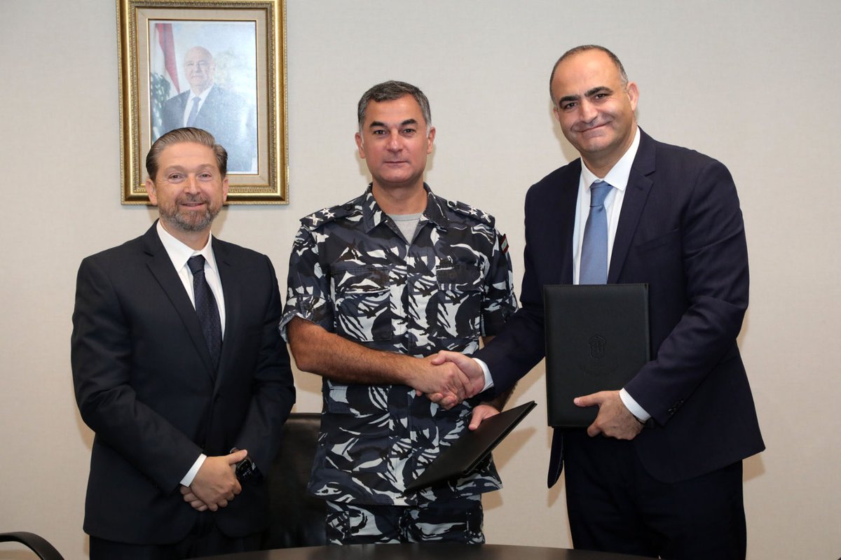 LebISF's tweet photo. توقيع مذكرة تفاهم للتعاون الأكاديمي بين قوى الأمن الداخلي وجامعة المدينة.
#قوى_الامن 
https://t.co/n9Z7ONF5gc https://t.co/q45cRG0vX4