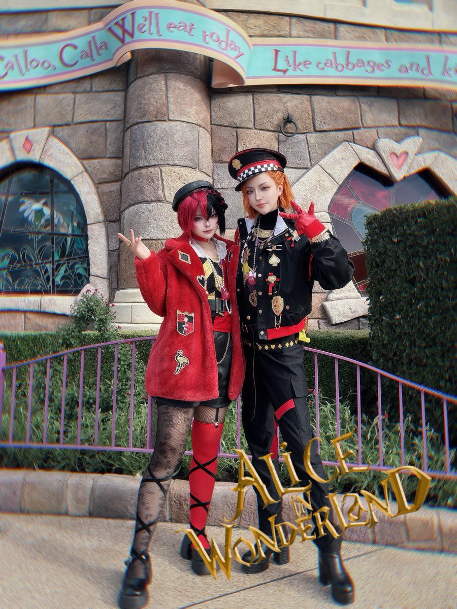 isa_cos_'s tweet photo. 夢寮長'sでした🖤🌹✦.·
強めのメイクとファッションでキめてきた💄 
#Dハロ仮装2026 #Dハロツイステ https://t.co/OFNt4nXkDe
