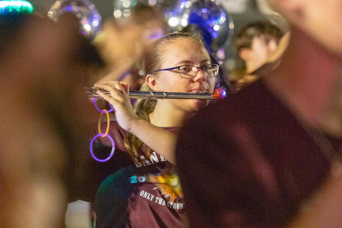 dhs_PackPress's tweet photo. ANOTHER HOCO RALLY WRAPPED | Homecoming Week reached its halfway mark with the annual Pep Rally. Students and teams gathered at the band pad to show their school spirit and get fired up for Friday’s matchup with the Taylor Ducks.

#BTP | 📷 Parazo https://t.co/Fs63ct3KKj