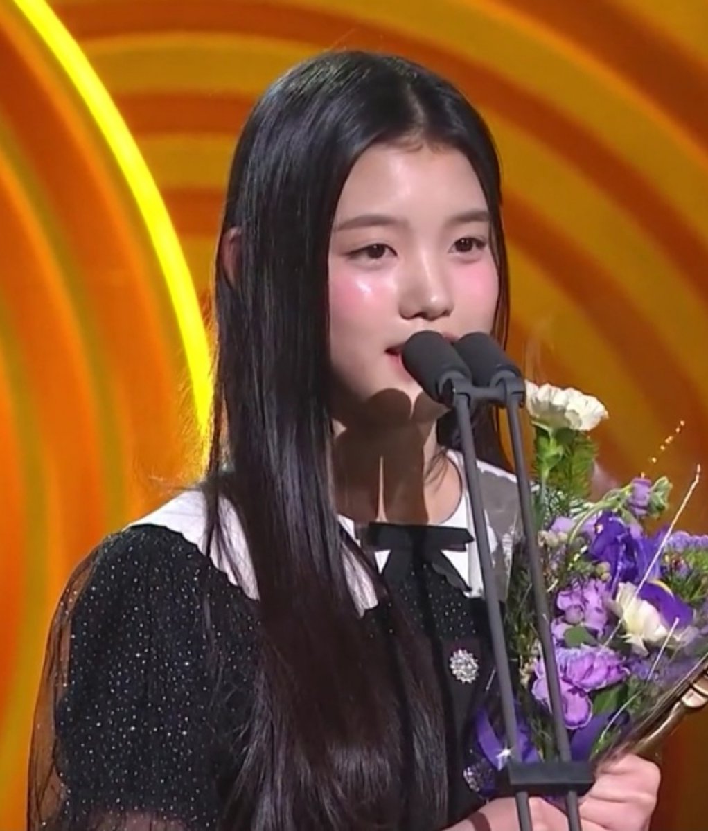 Kim_Min_Koi's tweet photo. Rumor 4th Member from Nextmonster
Name: Lee Seol Ah (이설아)
Born in: 2011
Age: 15 Years old
Nationality: Korean🇰🇷
She was child actress and child model and famous in Korean🇰🇷
#fyp #viral #foryou #kpop #yg #nextmonster #ygngg #ygtrainee #ygnextmonster #ygentertainment https://t.co/fEOog5Zgnx