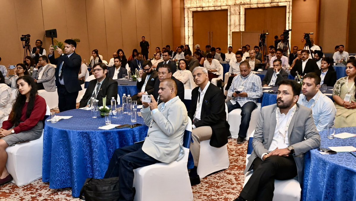EnvironmentPib's tweet photo. At CII conference, Union Environment Minister calls for coordinated efforts by Govt, Industry &amp; ULBs to advance India’s Circular Economy

Govt translating Policy Intent into Meaningful Action through Clear Policies &amp; Regulatory Reforms: Sh @byadavbjp

📝
https://t.co/wLHkHF100z https://t.co/IRUjym7blt