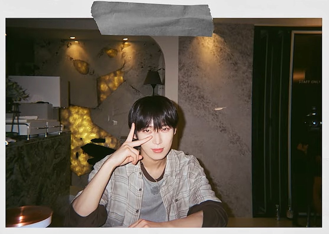 _ddeoremi's tweet photo. 🤎📸

FIRST ENCOUNTER WITH SUNOO

#MyNameIsKimSunoo #내_이름은_김선우 #엔하이픈_선우 #SUNOO @ENHYPEN_members @ENHYPEN https://t.co/tfLyY7YbPx