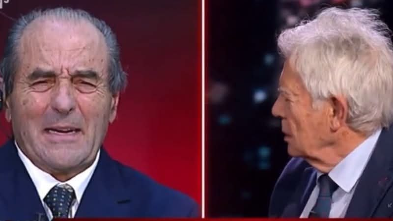 Dio's tweet photo. Martelli bestemmia in diretta, ma il capolavoro è la faccia di Di Pietro. https://t.co/wabP6ao0tX