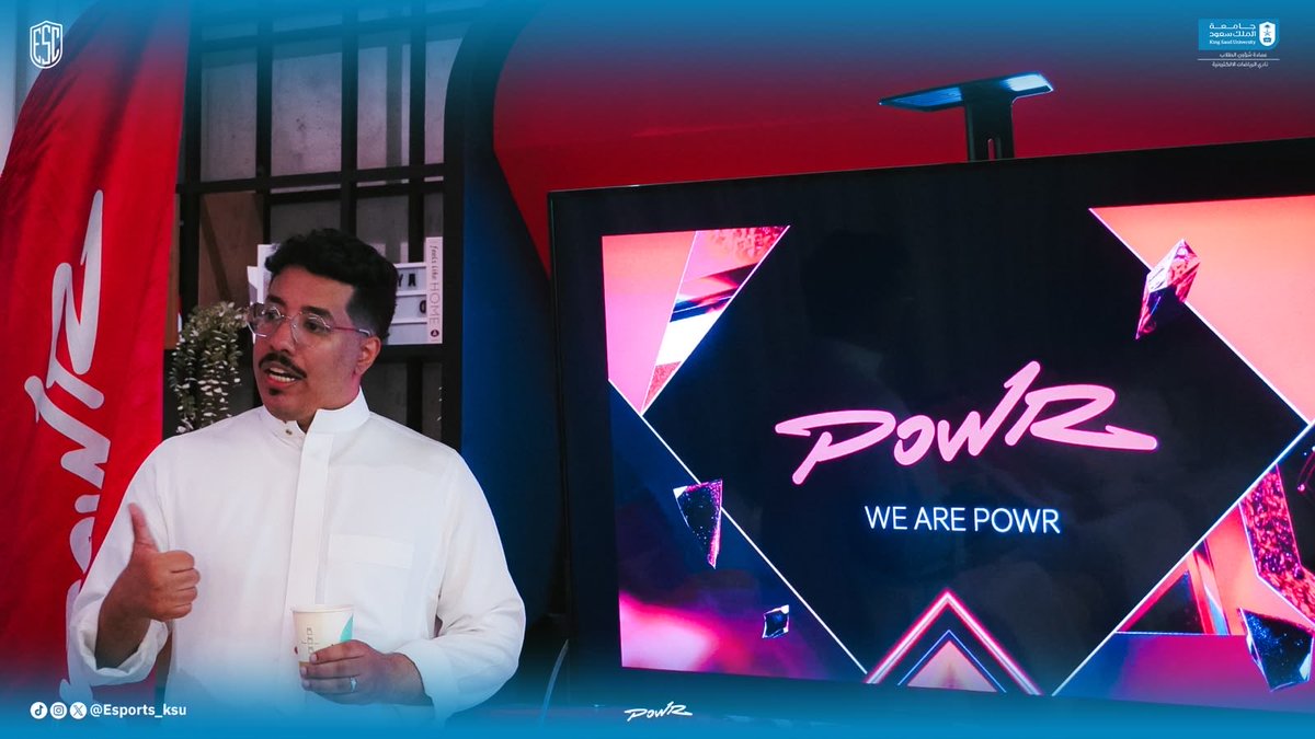 Esports_ksu's tweet photo. جانب من زيارة طلاب نادي الرياضات الإلكترونية بجامعة الملك سعود لمقر فريق "باور" @powresports

أتاحت الزيارة لطلابنا فرصة ذهبية للتعرف على الفرص التدريبية والمهنية المتنوعة التي يقدمها الفريق، لدعم كفاءاتنا وتطوير مسيرتهم في هذا المجال 🤝🏻❤️ https://t.co/kaW58v3gqA