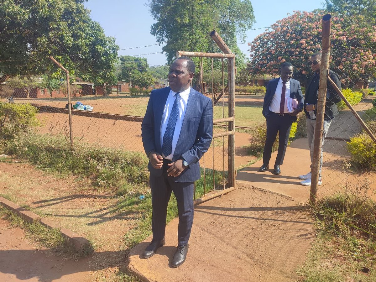 NationOnlineMw's tweet photo. Chief Resident Magistrate Austin Banda has cancelled the arrest warrants against former Human Rights Defenders Coalition (HRDC) leaders Timothy Mtambo, Gift Trapence and McDonald Sembeleka after finding that the State withdrew their case in 2020. https://t.co/qSGAciXDCz
