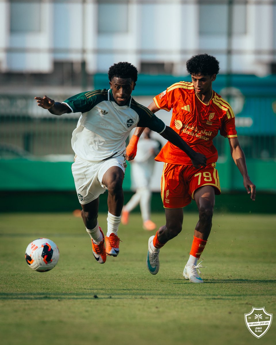 ALAHLI_YOUTH's tweet photo. لقطات الشوط الأول  🔝

#الأهلي_القادسية U17 https://t.co/7NQyPXzCIN