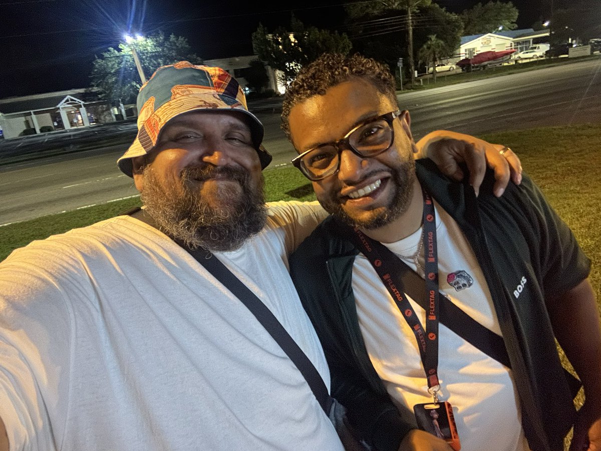 Asimoff_'s tweet photo. @GreenVisorGang @BoredApeYC What an honor to have such a mf legend as my partner 🫡. Love you pop. We did that🤌 https://t.co/xb451ova2o