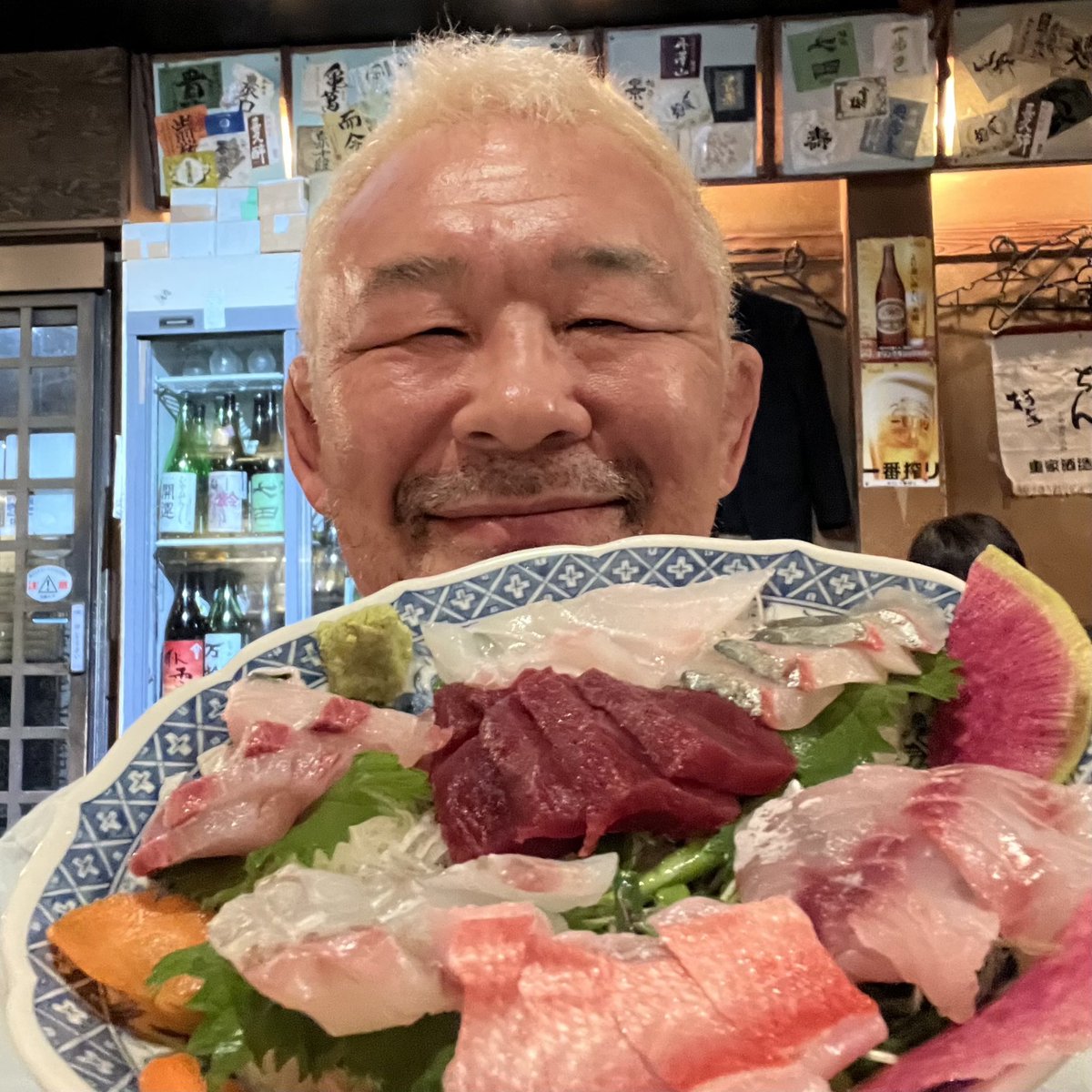 KS_SAKU39's tweet photo. 【Sashimi 🐟】

久しぶりにYOSHI-HASHIさんと飲みました🍻
いつもの所で、いつもの話題😏
楽しかったです。

#桜庭和志 #YOSHIHASHI 選手 #njpw #SAKU https://t.co/Rbo0E0dv8b