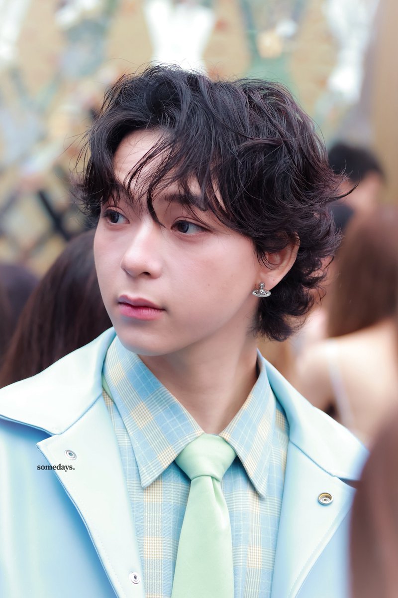 toglucose's tweet photo. เหมือนทายาทราชนิกุลมาร่วมงานแฟชั่นวีค

BAS FREE TO BE EFW26
#ELLEFashionWeek2026
#BASatEFW26ICONSIAM https://t.co/QbHEfBxKFx