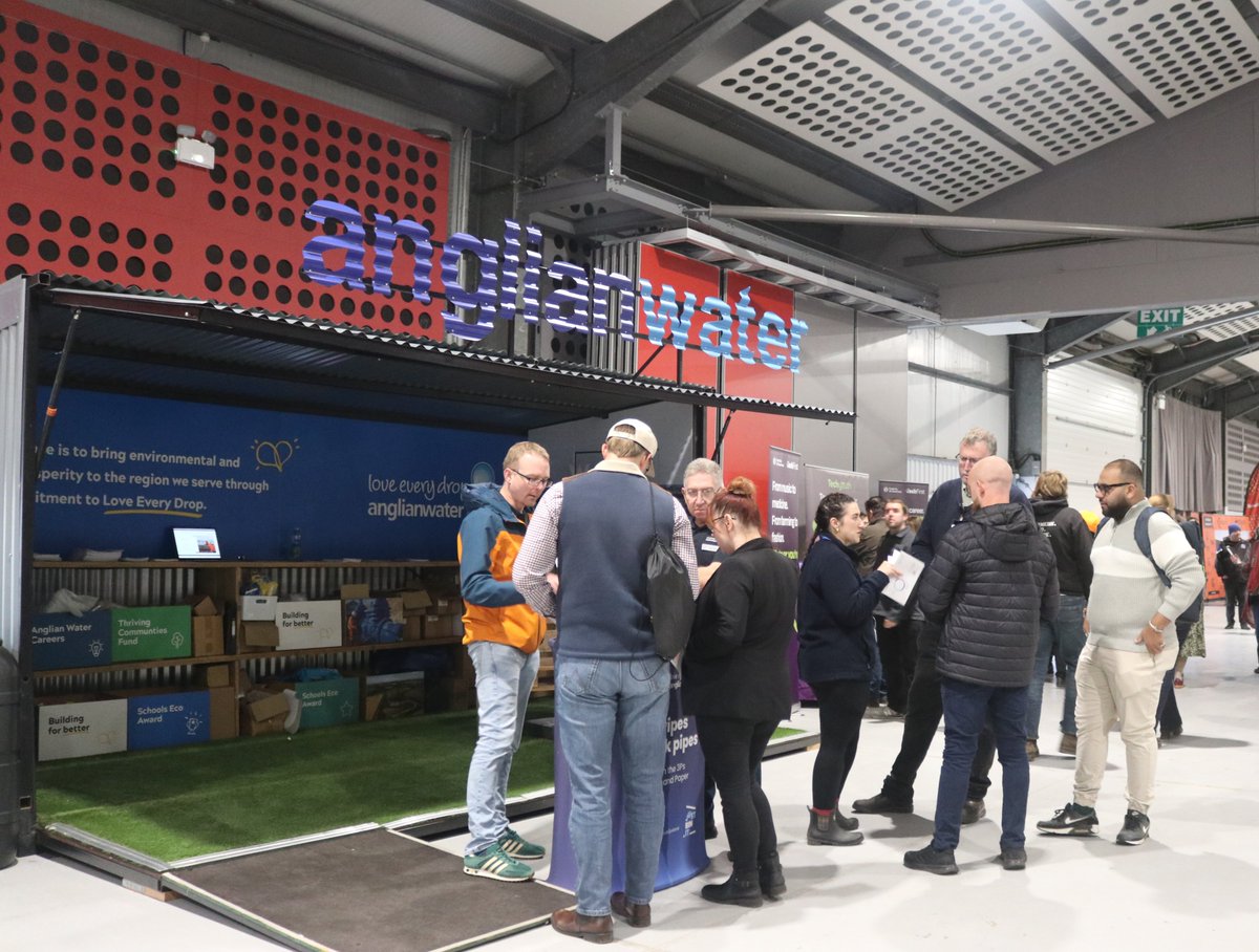 ffdt_uk's tweet photo. 🌱🚜 It was great to see so many people engaging with the fantastic range of businesses involved in the world of food and farming at Agri-Fest.  It’s brilliant to see so much interest, enthusiasm and connection across the food and farming sector.  #AgriFest #FoodAndFarming https://t.co/0UEj5hHg4D