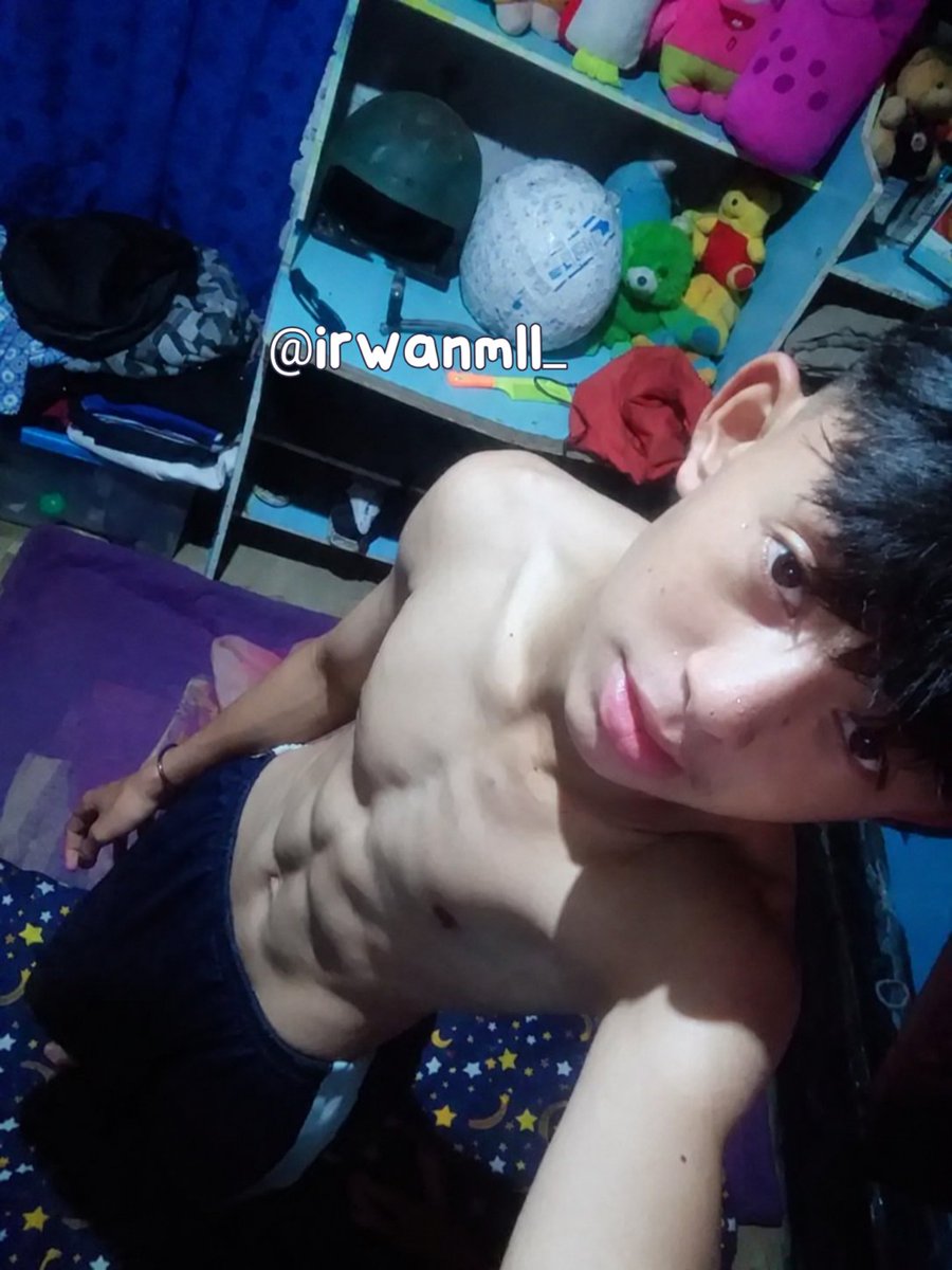 irwanmll_'s tweet photo. gass colbar

#gaysmp #gaysma #colbar #gayjateng https://t.co/0LHFb4ztDp