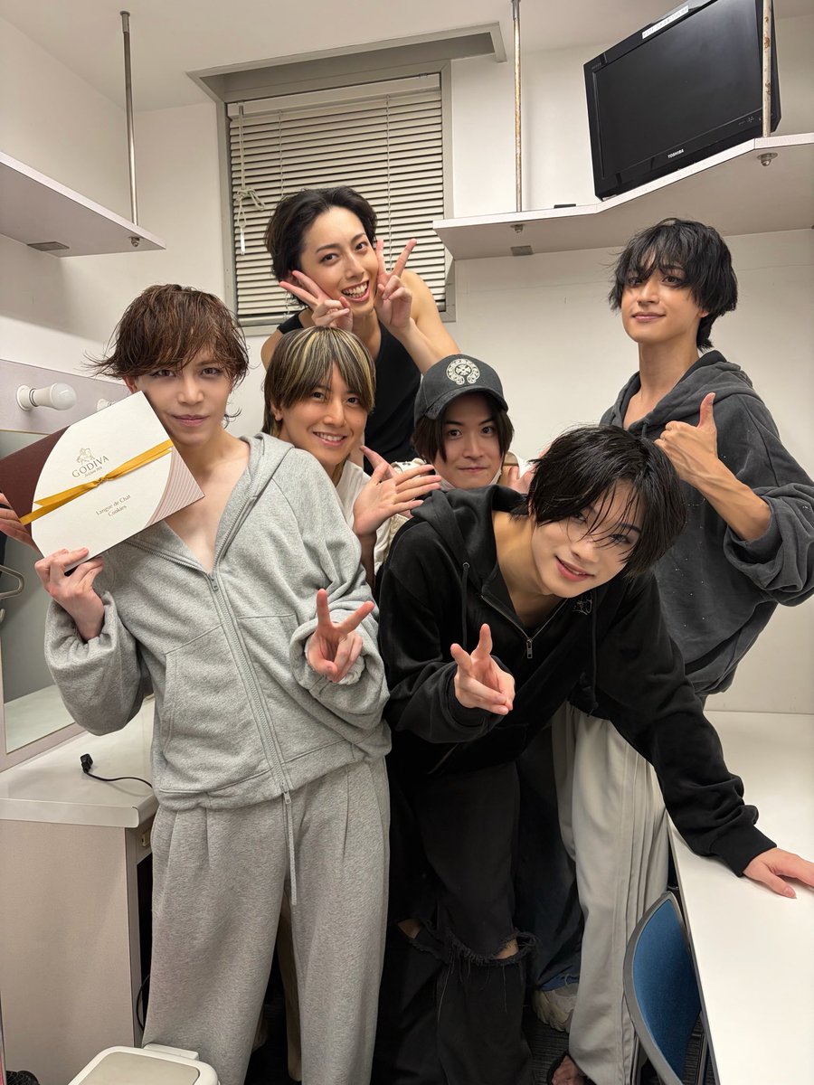 shun_juyama9922's tweet photo. ミュージカル『薄桜鬼 真改』黎明録
観劇してきました💫

殺陣がほんとに素晴らしく1人1人の生き様がかっこよすぎました！！
新選組のことをもっと知りたいってなりました！！

じゅんぺーかっこよ！！
せいやは相変わらず可愛いかった♪ https://t.co/rg6iSCGAJj