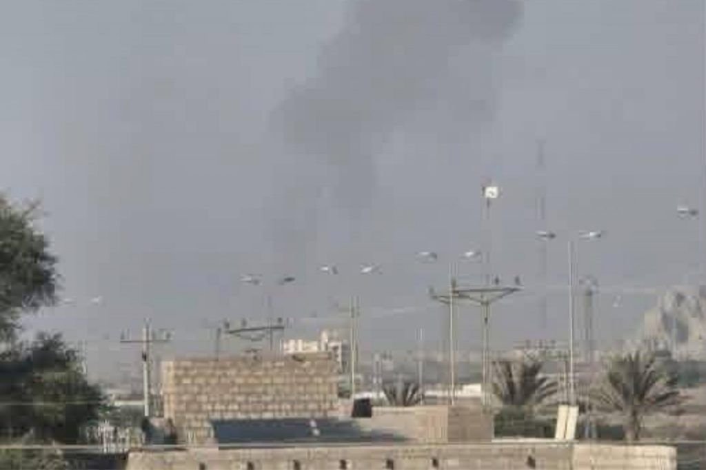 AjayKauljourno's tweet photo. #BREAKING

A #Pakistani military installation has been attacked in #Gwadar in #Balochistan.

Details are awaited. https://t.co/oDpDFoPuKe