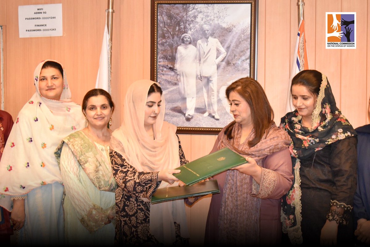 ncswpk's tweet photo. NCSW has signed a Letter of Intent (LOI) with H.Collection (Pvt) Ltd to boost economic empowerment for women in peripheral &amp; marginalized areas of Pakistan through home-based clothing business opportunities with no upfront investment. https://t.co/ZBBcbi8iqn