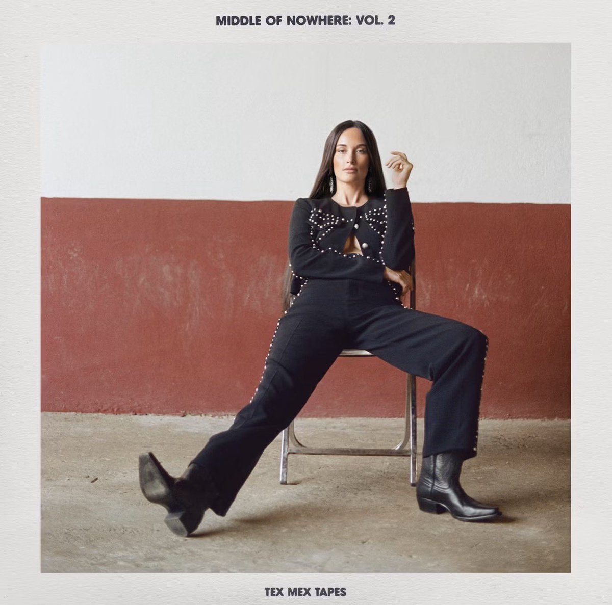 PopCrave's tweet photo. Kacey Musgraves announces ‘Middle of Nowhere, Vol. 2: Tex Mex Tapes,’ out January 15th.

Two new songs are dropping tonight: “Weekend In Texas” &amp; “Mi Tesoro.” https://t.co/jzSKrt9Tgd