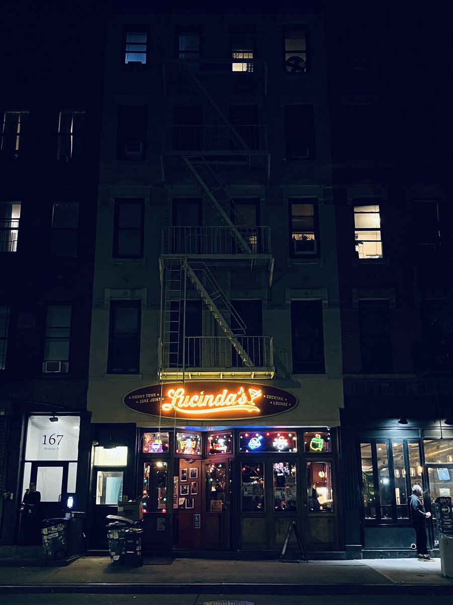 NYCSightsSounds's tweet photo. A night out in the east village NYC - at the stellar honky tonk bar Lucinda’s.  Live music for days + a tribute #DollyParton comfort station. 🤠 https://t.co/weQxyfnlli