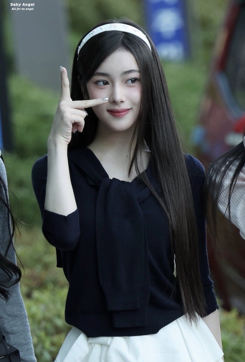 atoxue's tweet photo. 아가씨 식사하실시간이옵니다….. https://t.co/BcwPgTb7tY