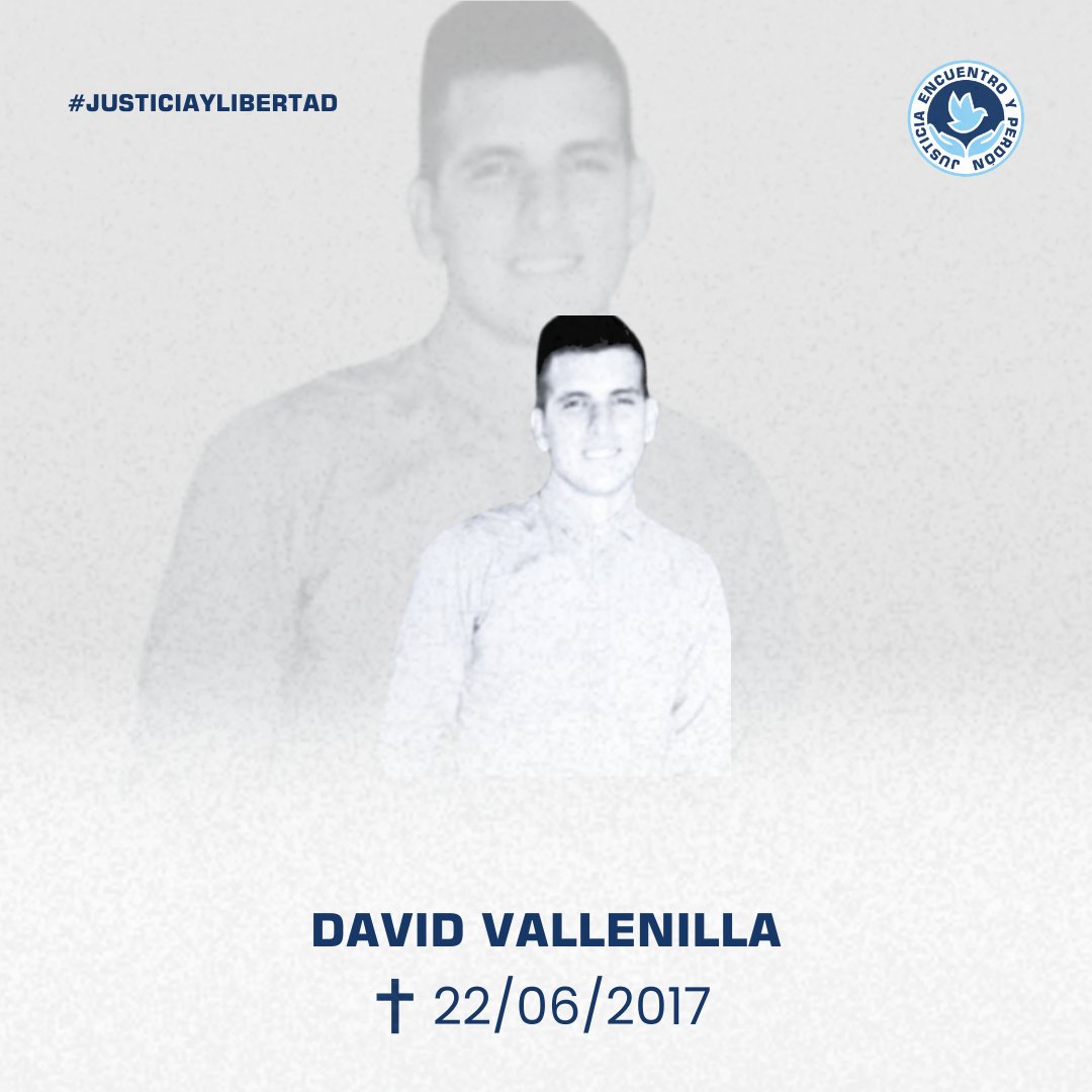 JEPvzla's tweet photo. David Vallenilla se encontraba manifestando en las inmediaciones de la base aérea Francisco de Miranda, cuando un efectivo de la Policía Aérea le disparó a quemarropa. Seguimos recordándolo #JusticiaYLibertad https://t.co/Oi3xaYrpXh