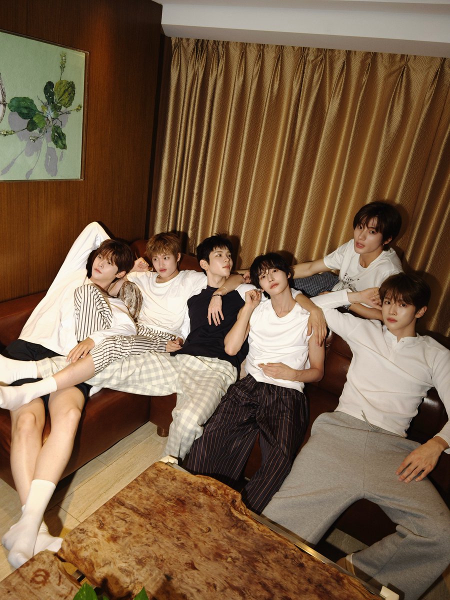 chrryever's tweet photo. 261022 라이즈 인스타 #원빈

ready for bed… #Insomnia https://t.co/5360CblvFz