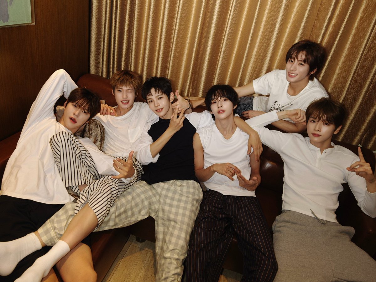 chrryever's tweet photo. 261022 라이즈 인스타 #원빈

ready for bed… #Insomnia https://t.co/5360CblvFz