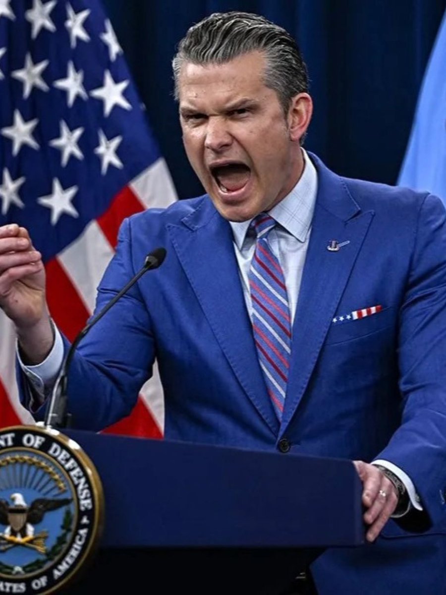 HQNewsNow's tweet photo. Pete Hegseth reportedly wanted Dwight Eisenhower's globe in his office, but did not want to wait for historians to move it and went rogue.

Hegseth's staff then attempted to move it themselves and broke the historic globe. https://t.co/JU2agk0ZhE
