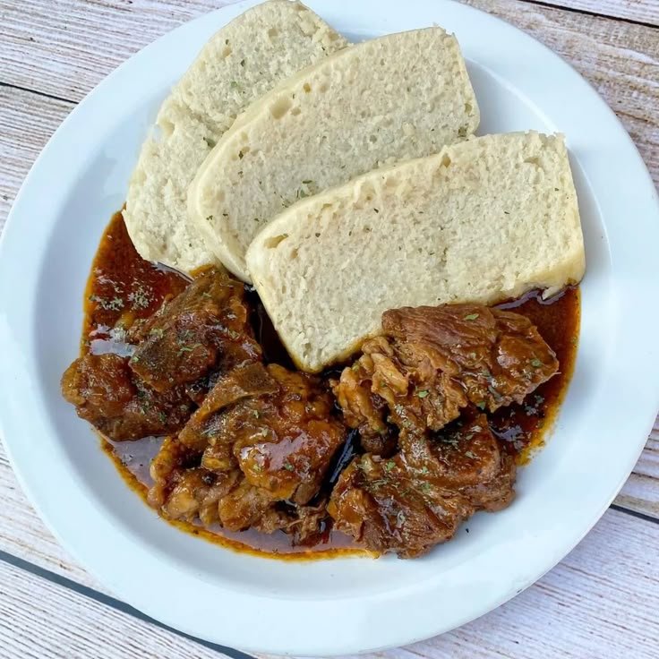 Engineer_pretty's tweet photo. People who take food on credit, how do you feel when you to pay for the food you ate 2 weeks ago? https://t.co/5ZFEd2gaqL