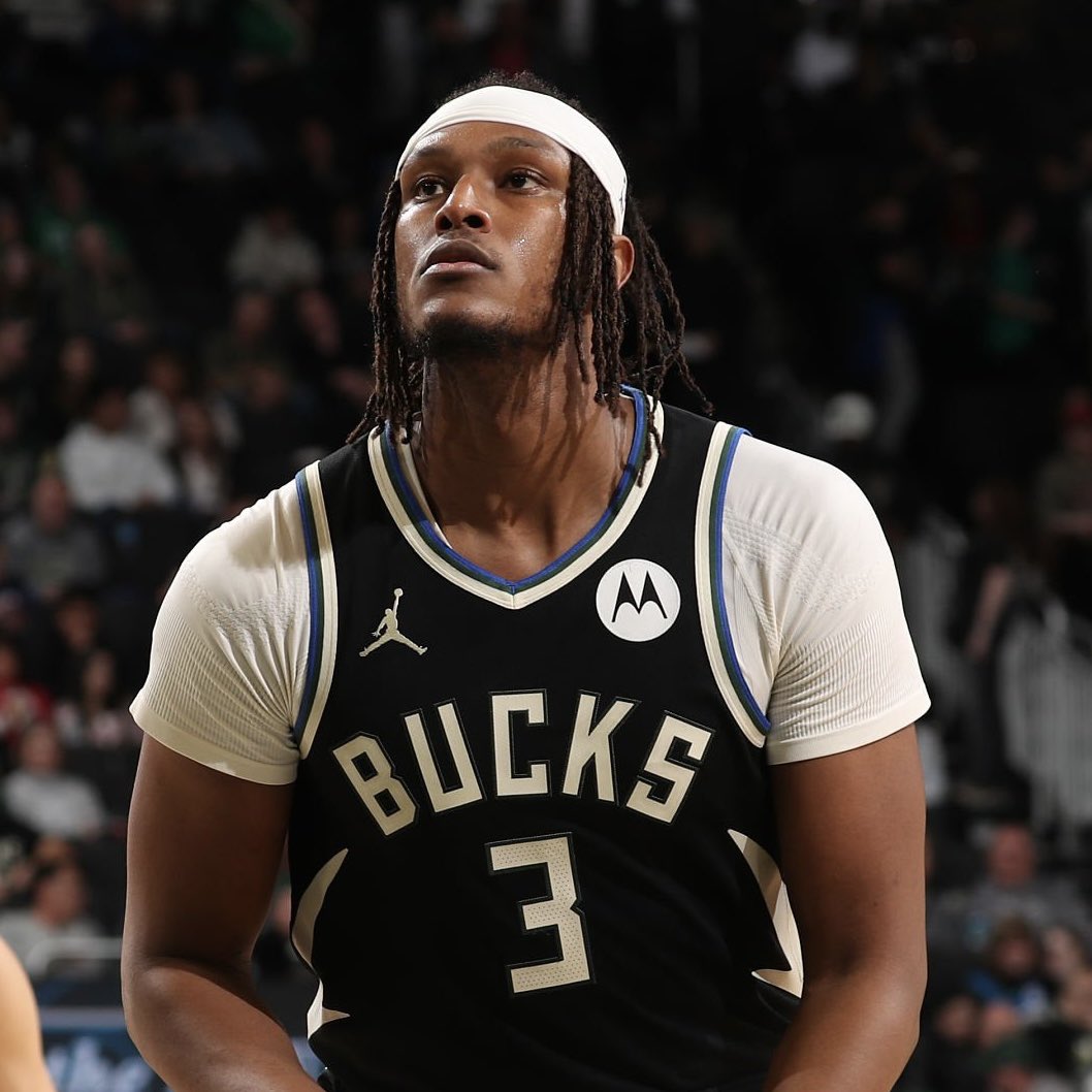 PolymarketHoops's tweet photo. The Warriors have approached the Bucks about a trade for Kristaps Porzingis, per @sam_amick.

Milwaukee hung up the phone. https://t.co/OJJJBgzyRt