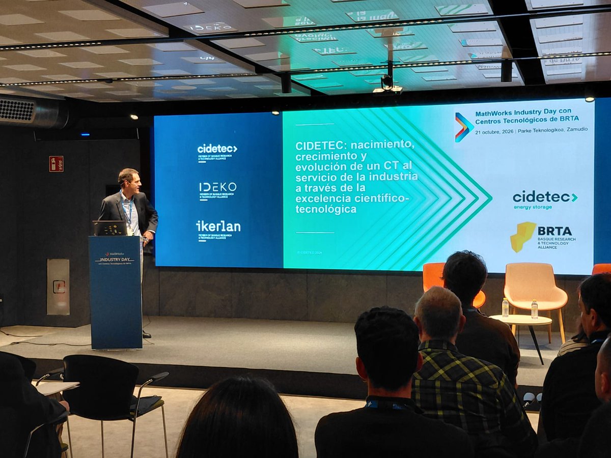 CIDETEC_'s tweet photo. 💻🔋𝐂𝐈𝐃𝐄𝐓𝐄𝐂 𝐄𝐧𝐞𝐫𝐠𝐲 𝐒𝐭𝐨𝐫𝐚𝐠𝐞, protagonista en el '5º @MathWorks Industry Day' con los centros @brta_eus en el Parque Tecnológico de Euskadi, en Zamudio.

#CIDETEC #CidetecEnergyStorage #GreenFuture #MathWorks https://t.co/YiTgwR9BeW
